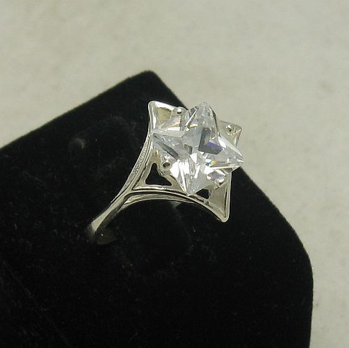 Stylish Sterling Silver Engagement Ring Solid 925 Handmade Perfect Quality