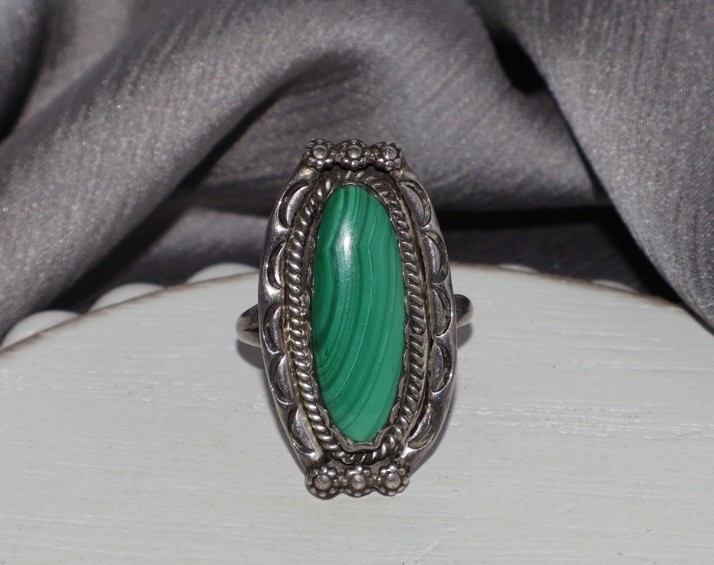 Navajo LY Sterling Malachite Ring 7G / Sz 8