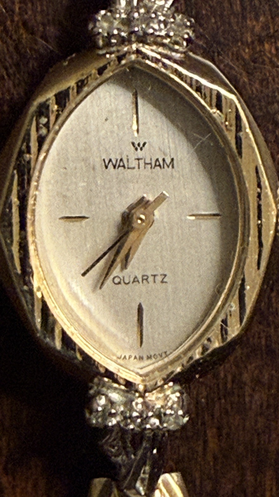 Vintage Waltham Japan 10K Gold Fill Ladies / Girls Quartz Watch with new battery