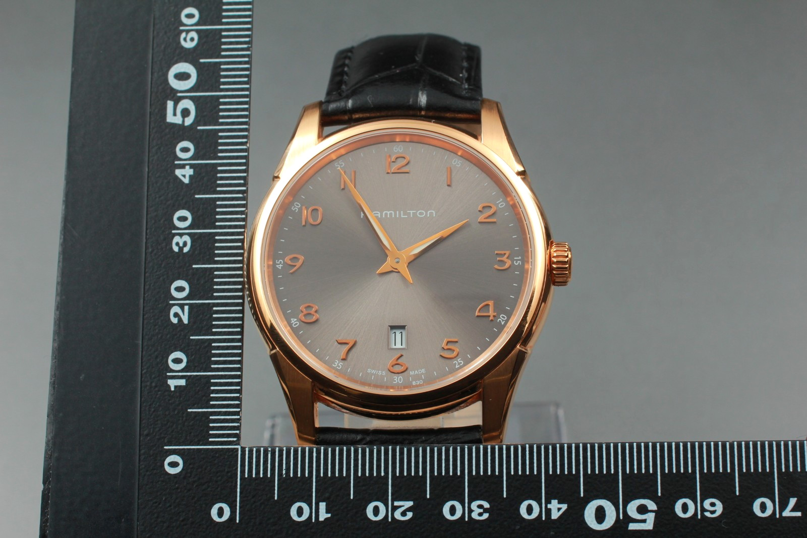 [MINT] Hamilton Jazzmaster H385410 42mm Gray Dial Date Gold Quartz Men’s Watch