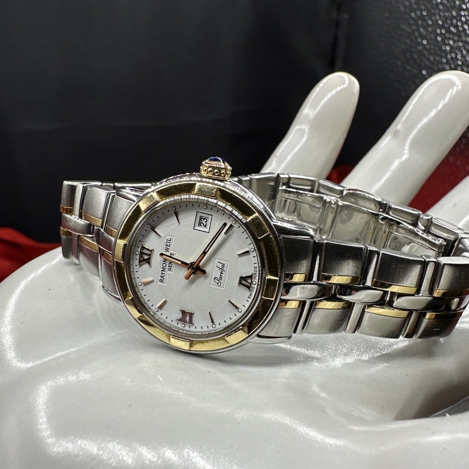 Raymond Weil Parsifal Ladies Wristwatch. #9440 V382957. Swiss made. See pics.