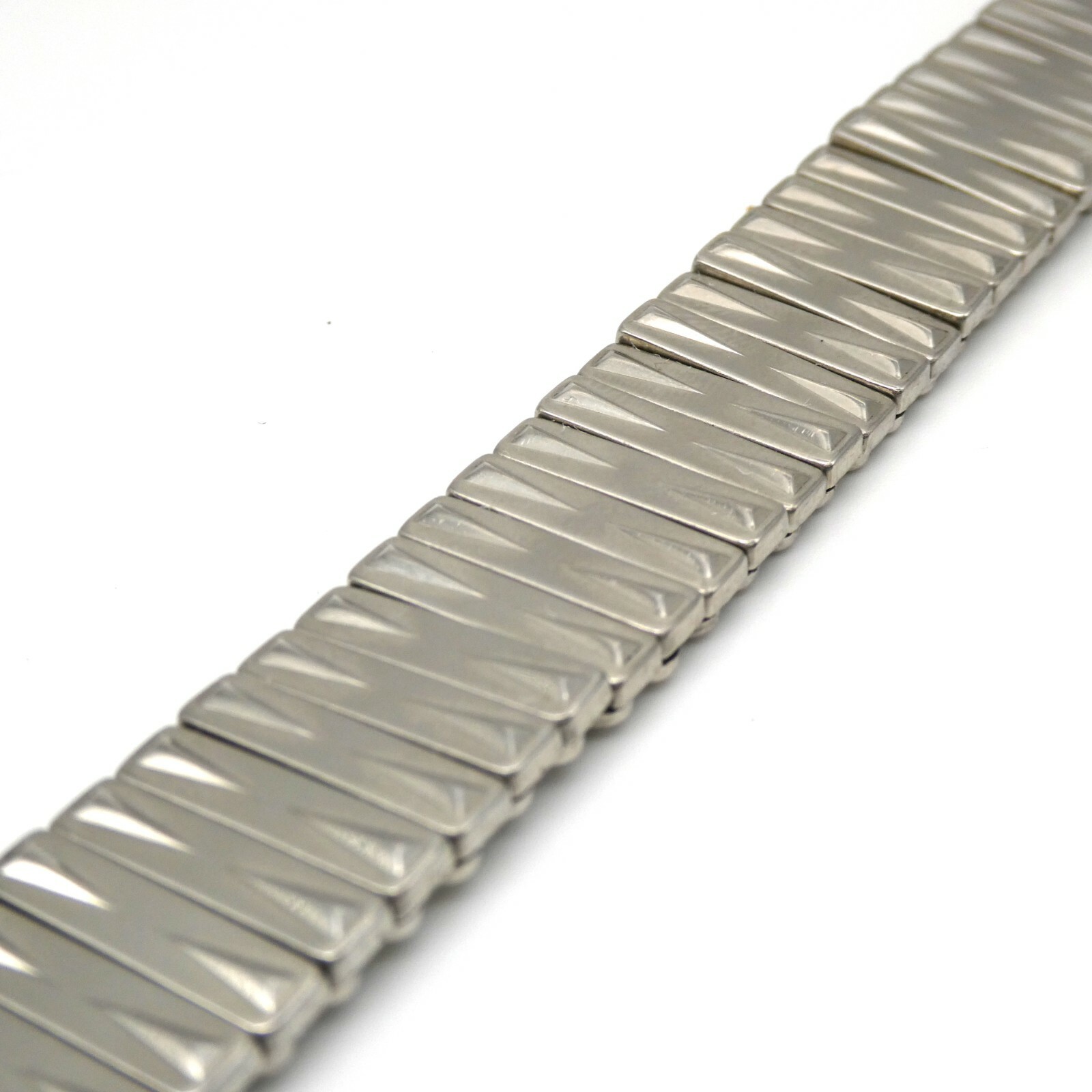 Vintage Bowles 15.4 mm – 19.2 mm adjustable width wristwatch expansion bracelet