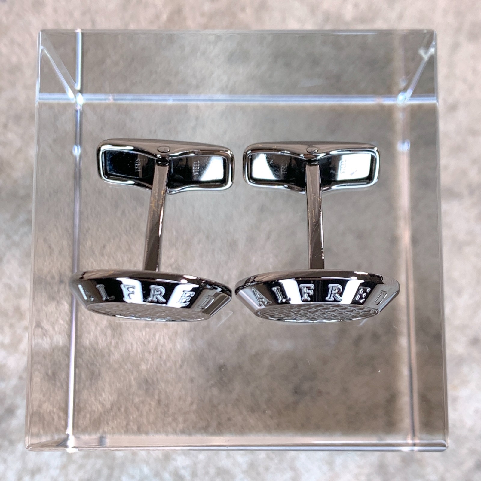 Dunhill Cufflinks Round Dark Silver Diamond Cut Texture with Case & Card