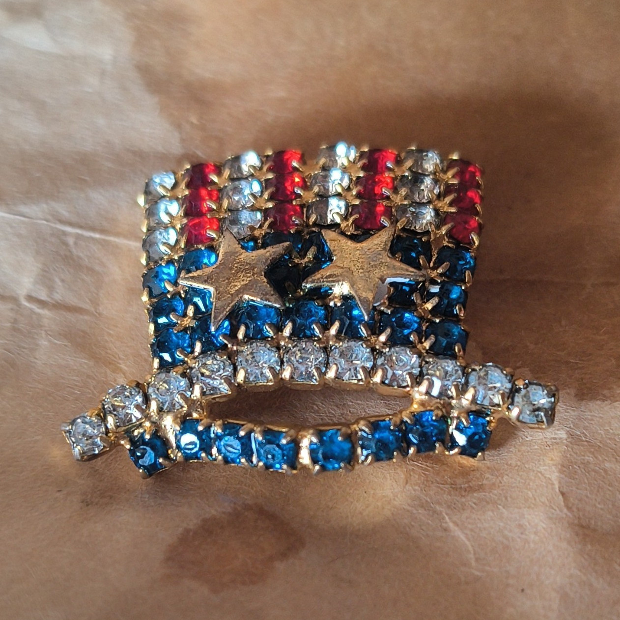 Gold Tone Top Hat Brooch Pin Red White Blue Round Rhinestones Prong Set