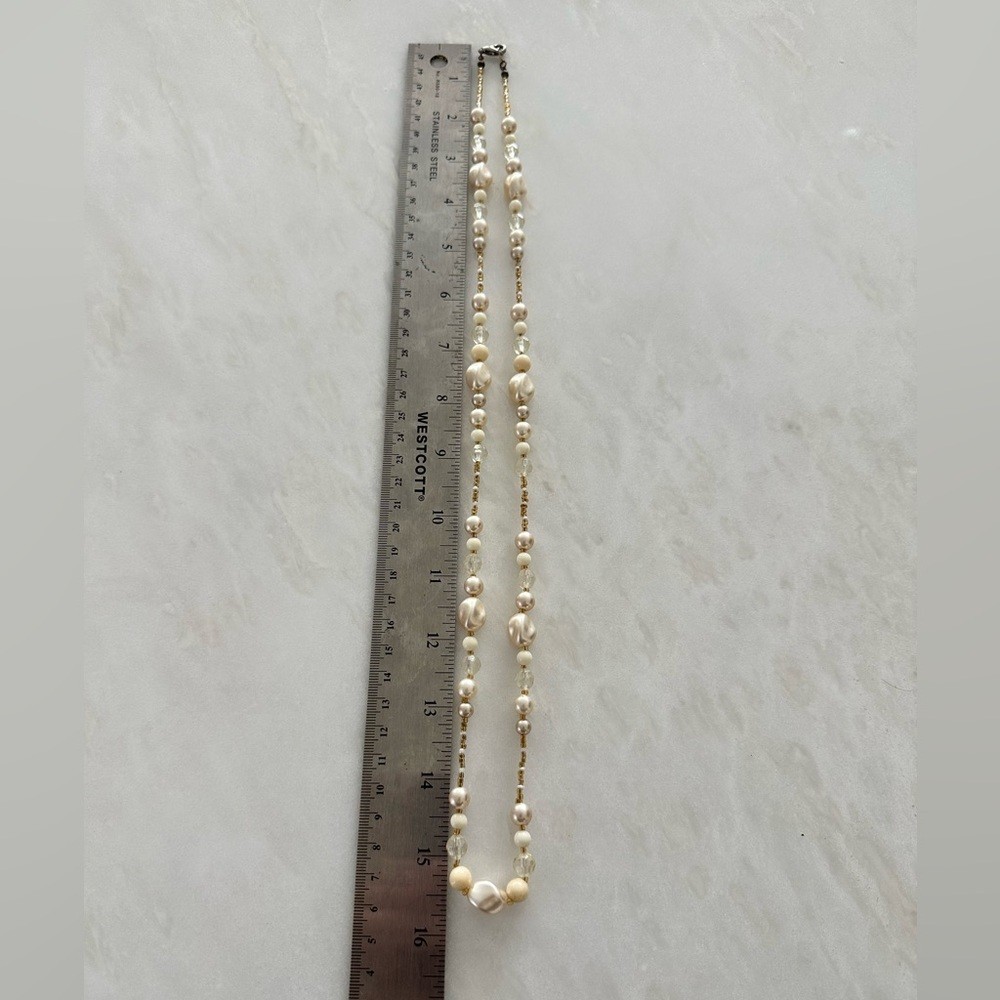 Faux Pearl & Mixed Bead Statement Necklace 15.5” EUC [COPY]