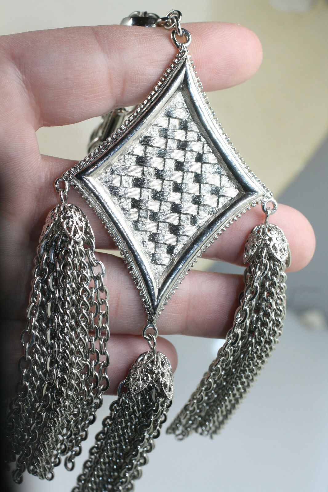 Vintage Hillcraft silver tone weave tassel drop pendant necklace thick chain 20″