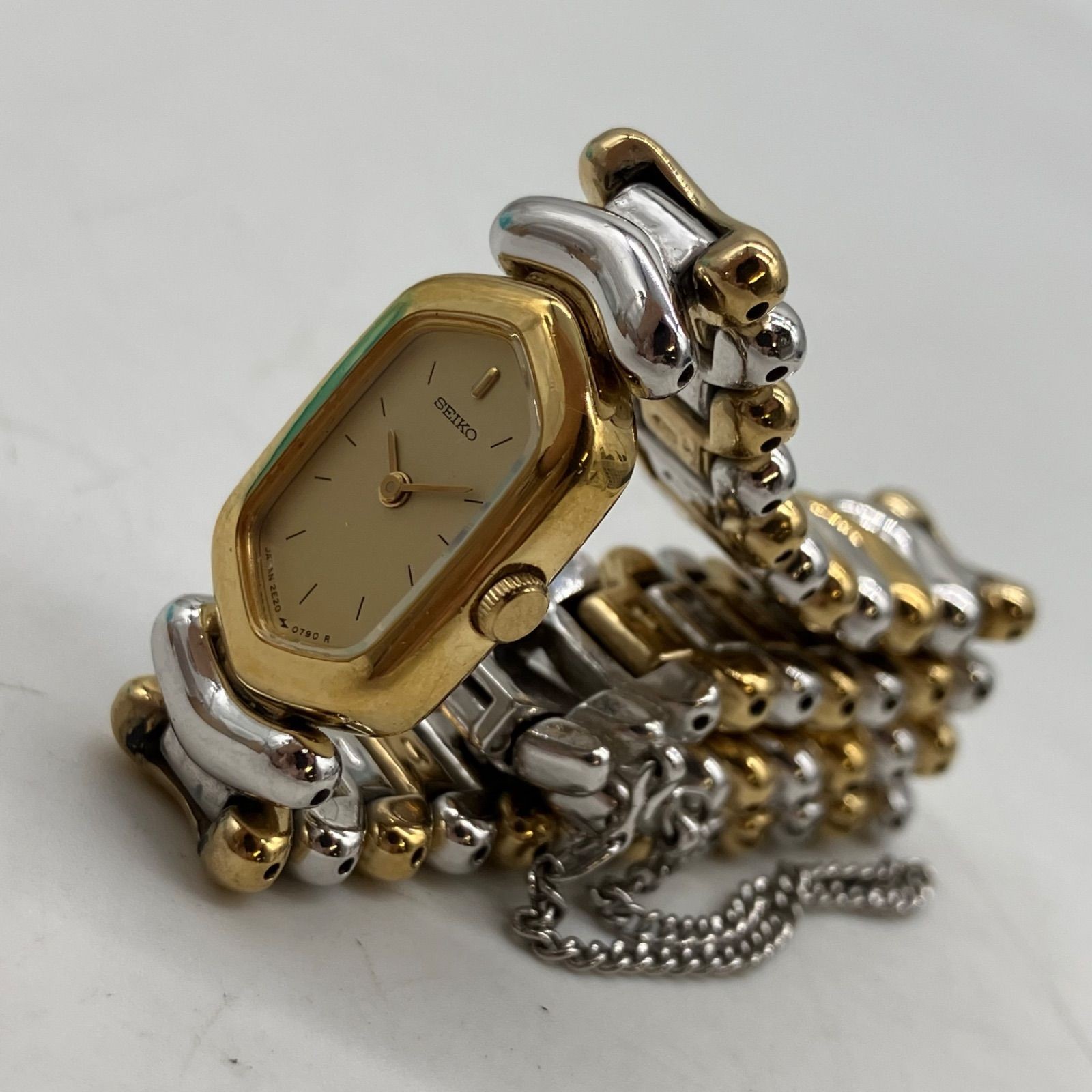 TB690 SEIKO wristwatch 2E20 5620 gold silver combination color