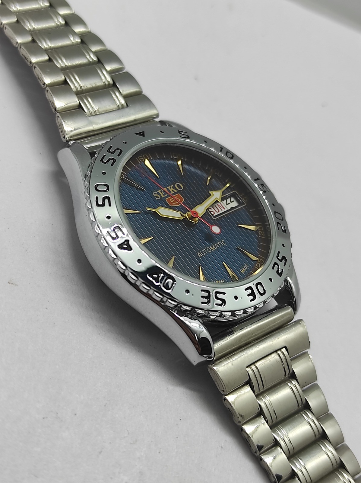Vintage Refurbished Seiko Automatic Transparent Blue D/D Men’s WristWatch 38MM