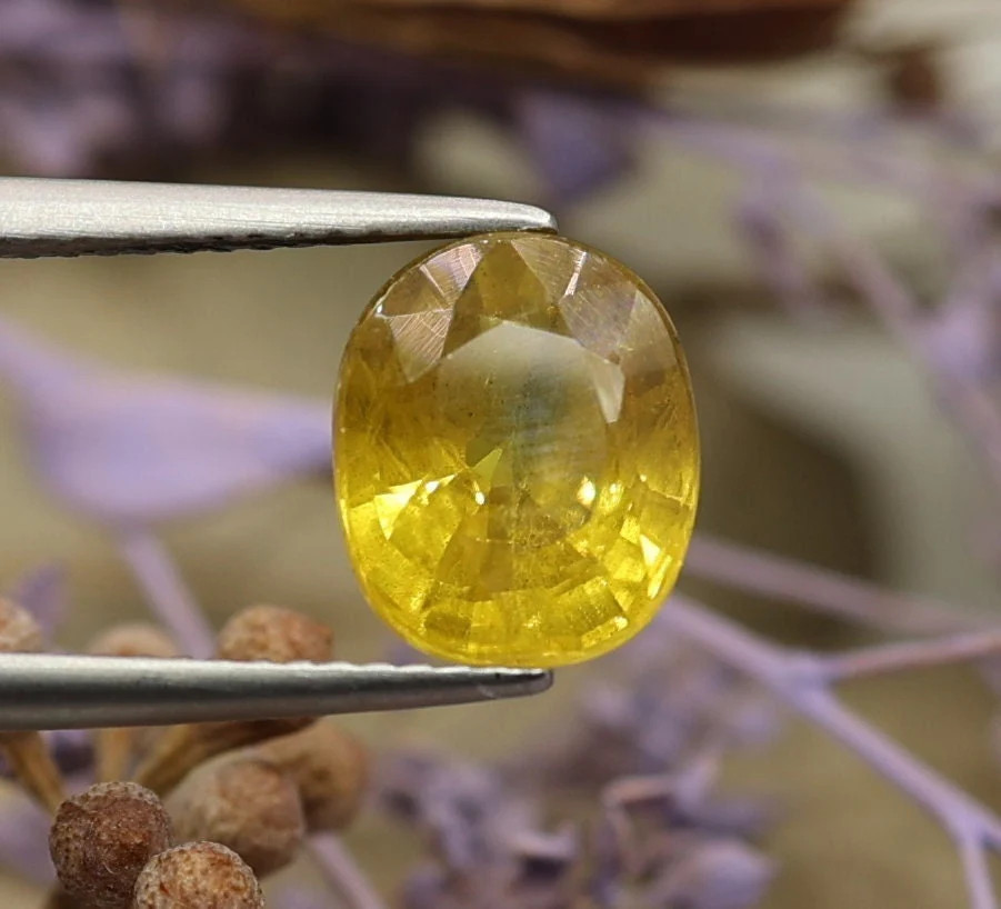 Natural Sapphire, 3.76 carat