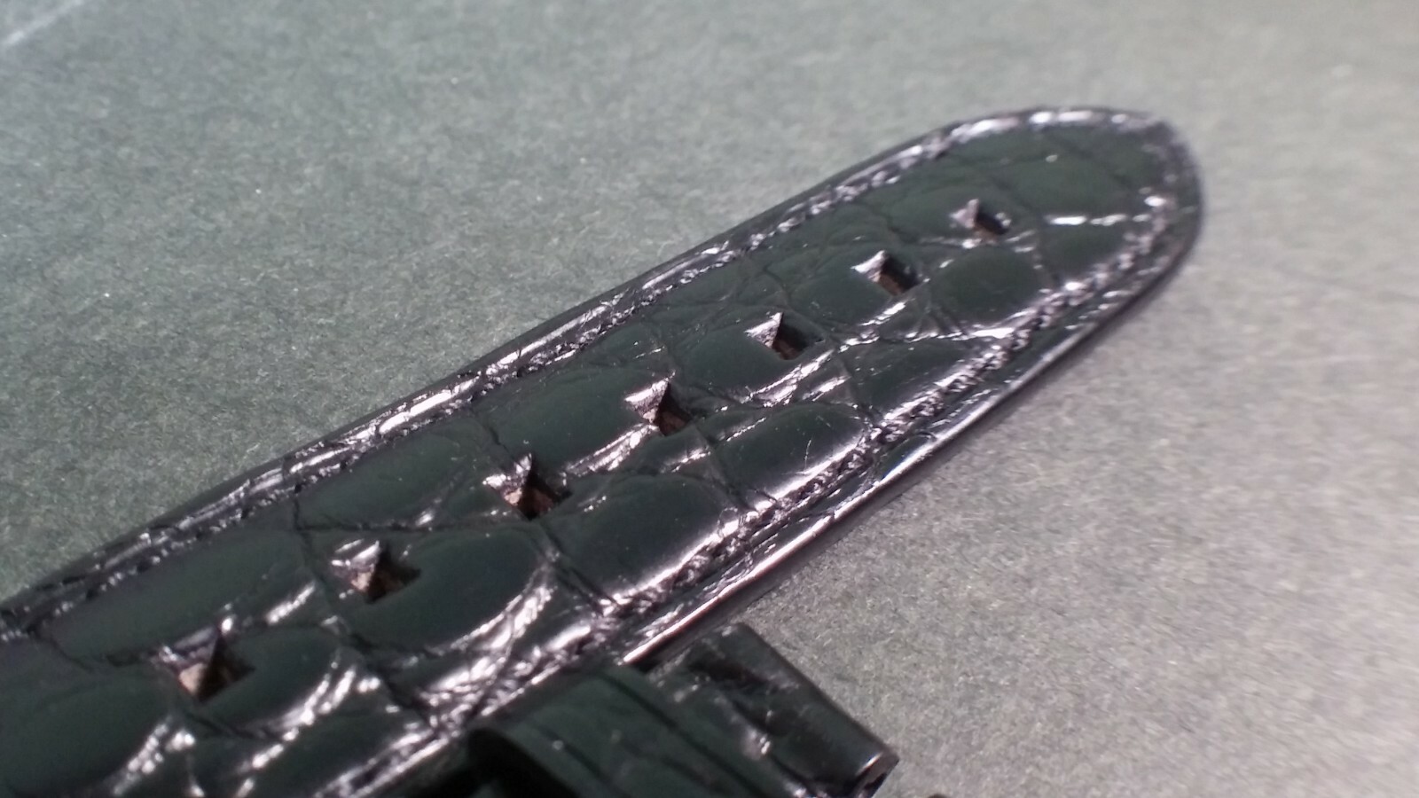 Montblanc band, alligator, BLACK, 20/18mm, 105x75mm approx lengths, lightly padd