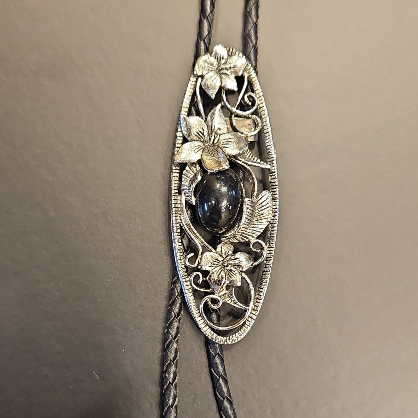 Men’s Western Adjustable Bolo Tie Black Leather Cord Silver Tone Oval Floral