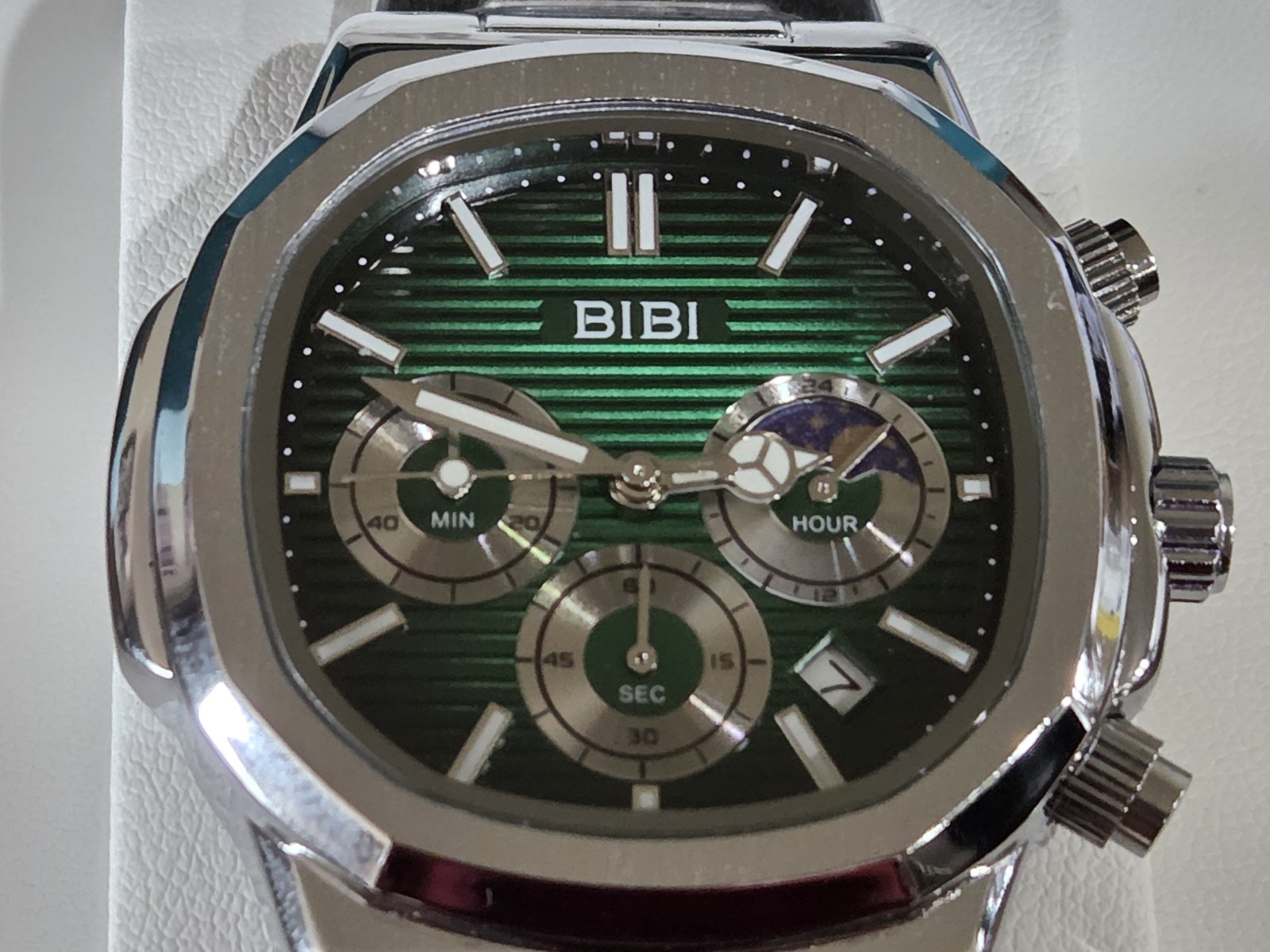 BIBI B0236 Quartz Green Dial Chronograph Date 31mm Silver Watch