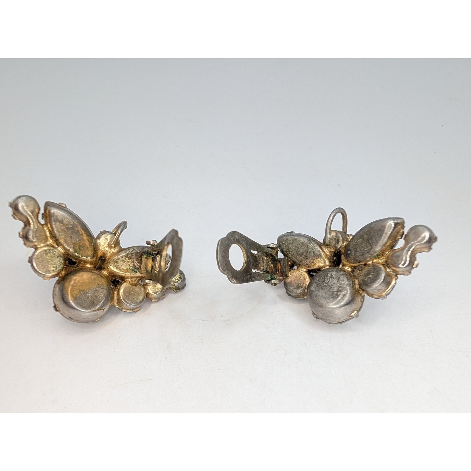 D&E JULIANA Set w/ Verified (Ref #169) 5 Link Bracelet and Unverified Earrings