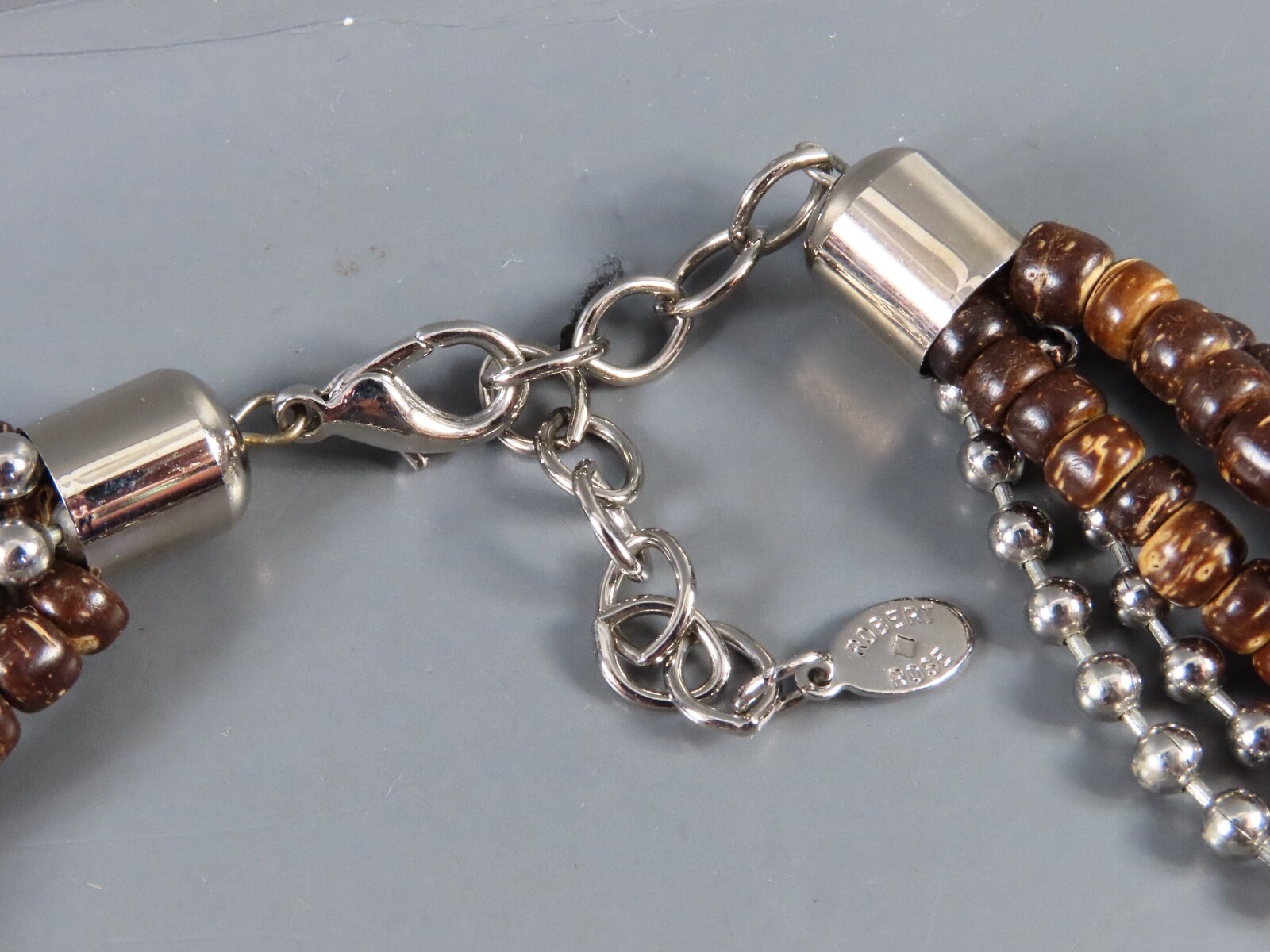 VTG ROBERT ROSE Brown Beaded Necklace WOODEN DISK PENDANT Silver Multi-Strand