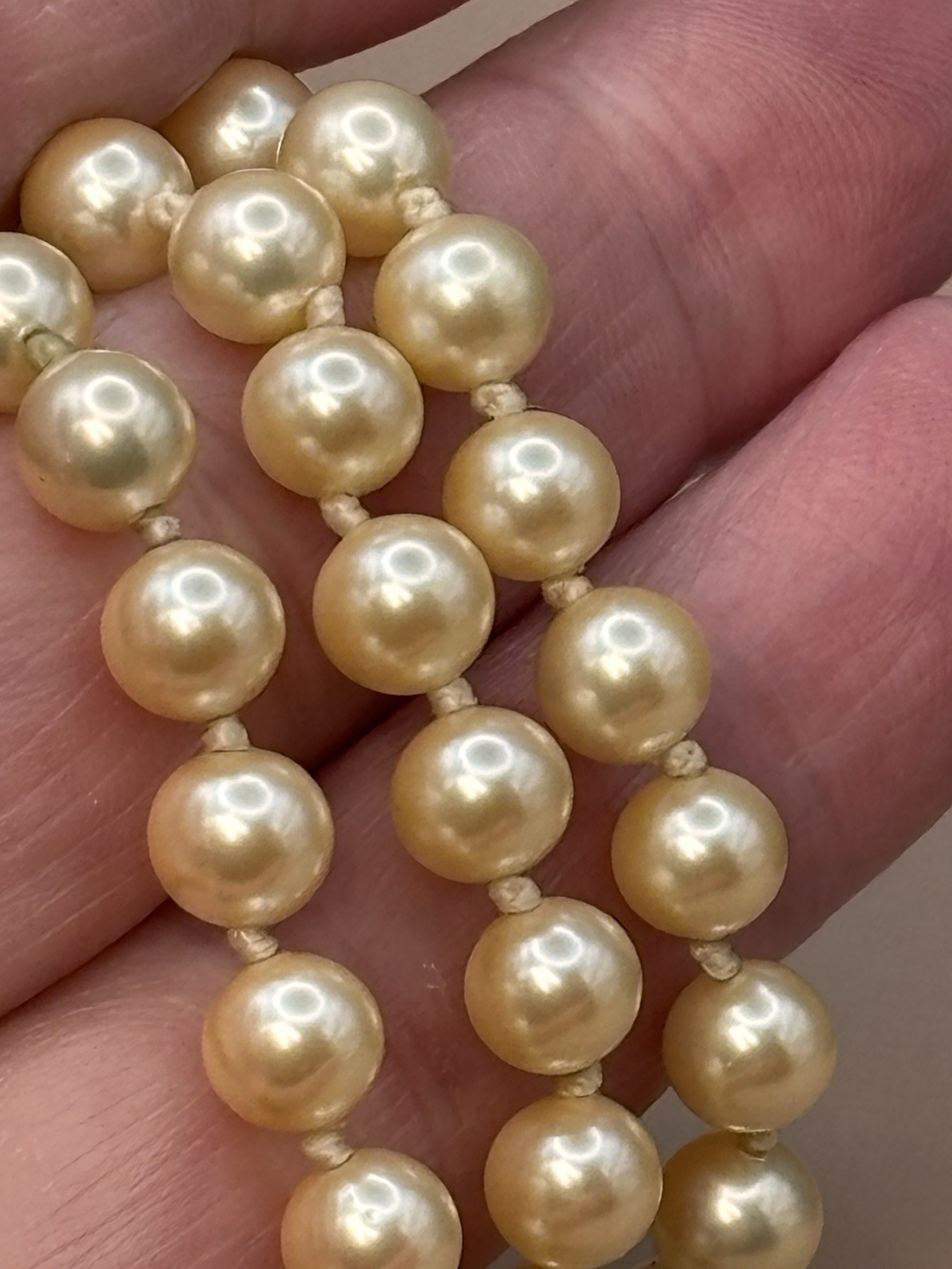 Vintage Marvella Faux Pearl Choker Necklace Hand Knotted Glass 15”
