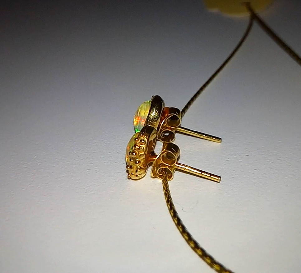 🔥🔥🔥Exclusive RAINBOW FULL SHINE OPAL Stud Earrings in Silver & Gold – UNIQUE