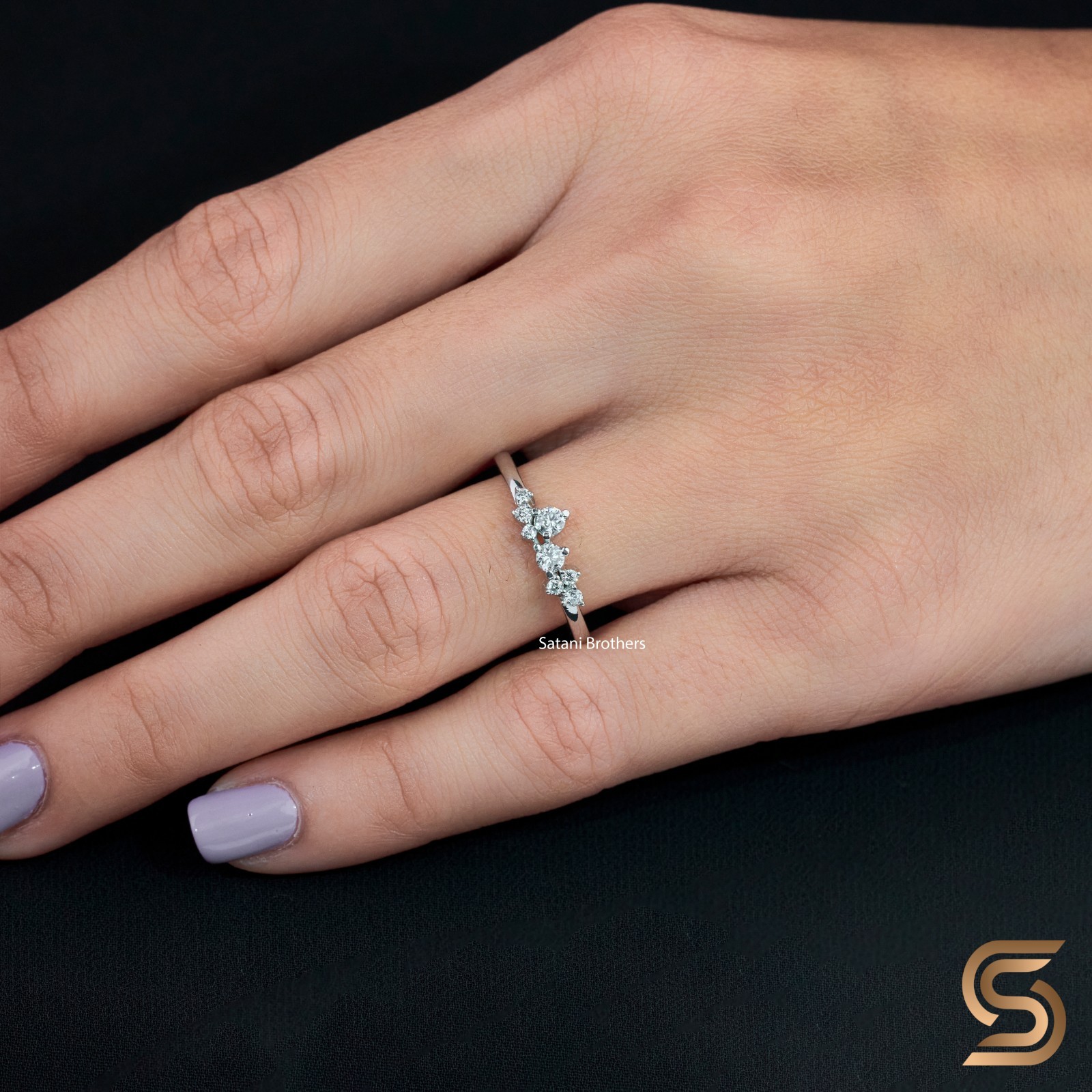 Lab Grown Diamond Cluster Band Ring, Round Cut EF VS Diamonds