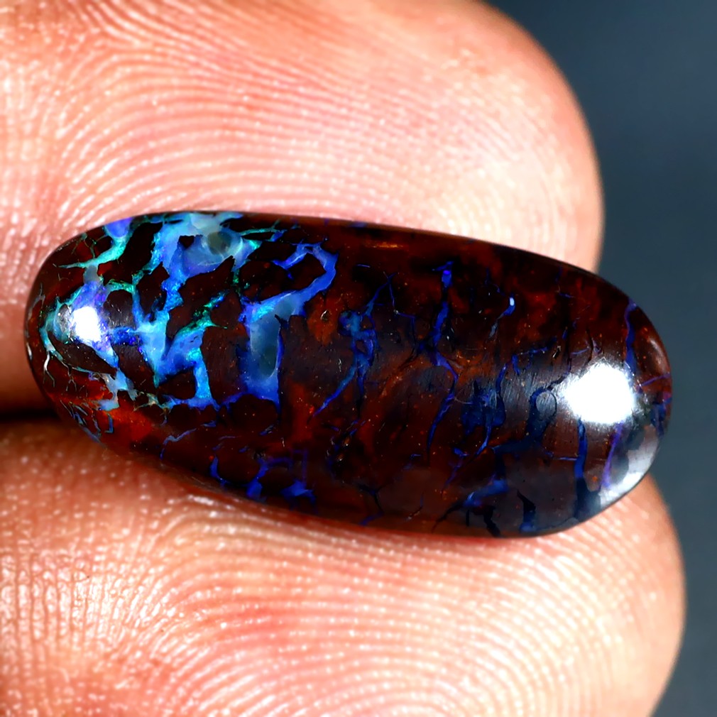 7.83 ct Oval Cabochon (21 x 10 mm) Multi Color Australian Koroit Boulder Opal