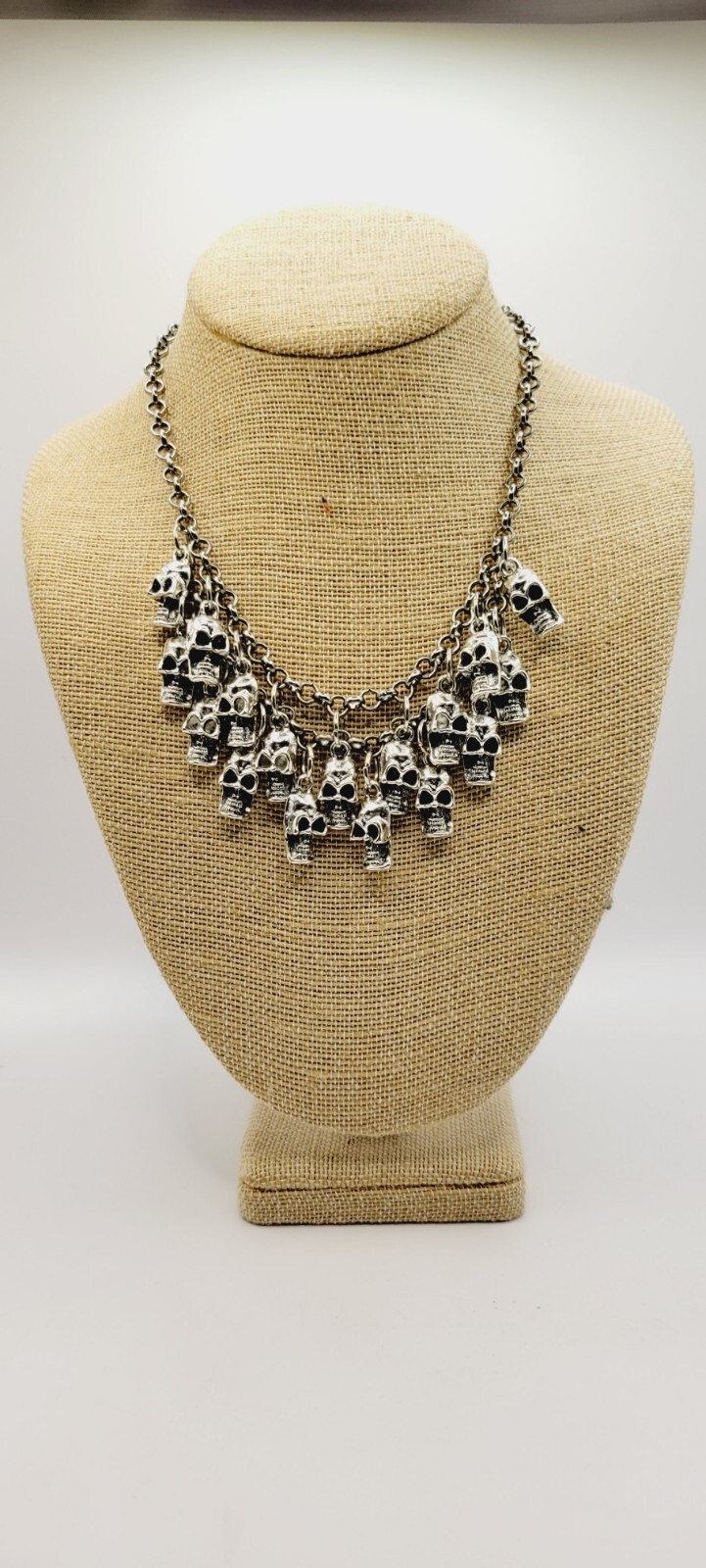 Skull Necklace Dangle Charm Chain Bib Halloween Jewelry Silver tone 20.5 in