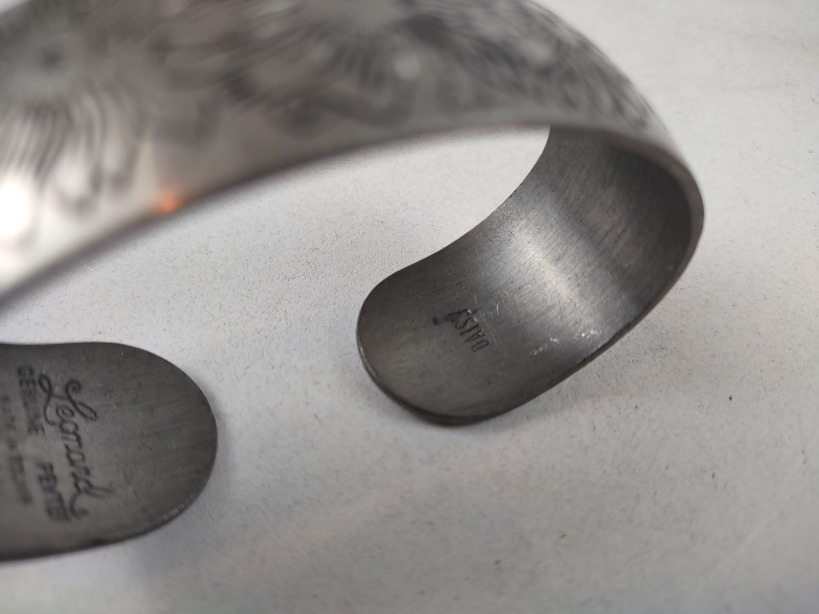Vintage Leonard Pewter Cuff Bracelet Daisy Pattern – Made in Bolivia