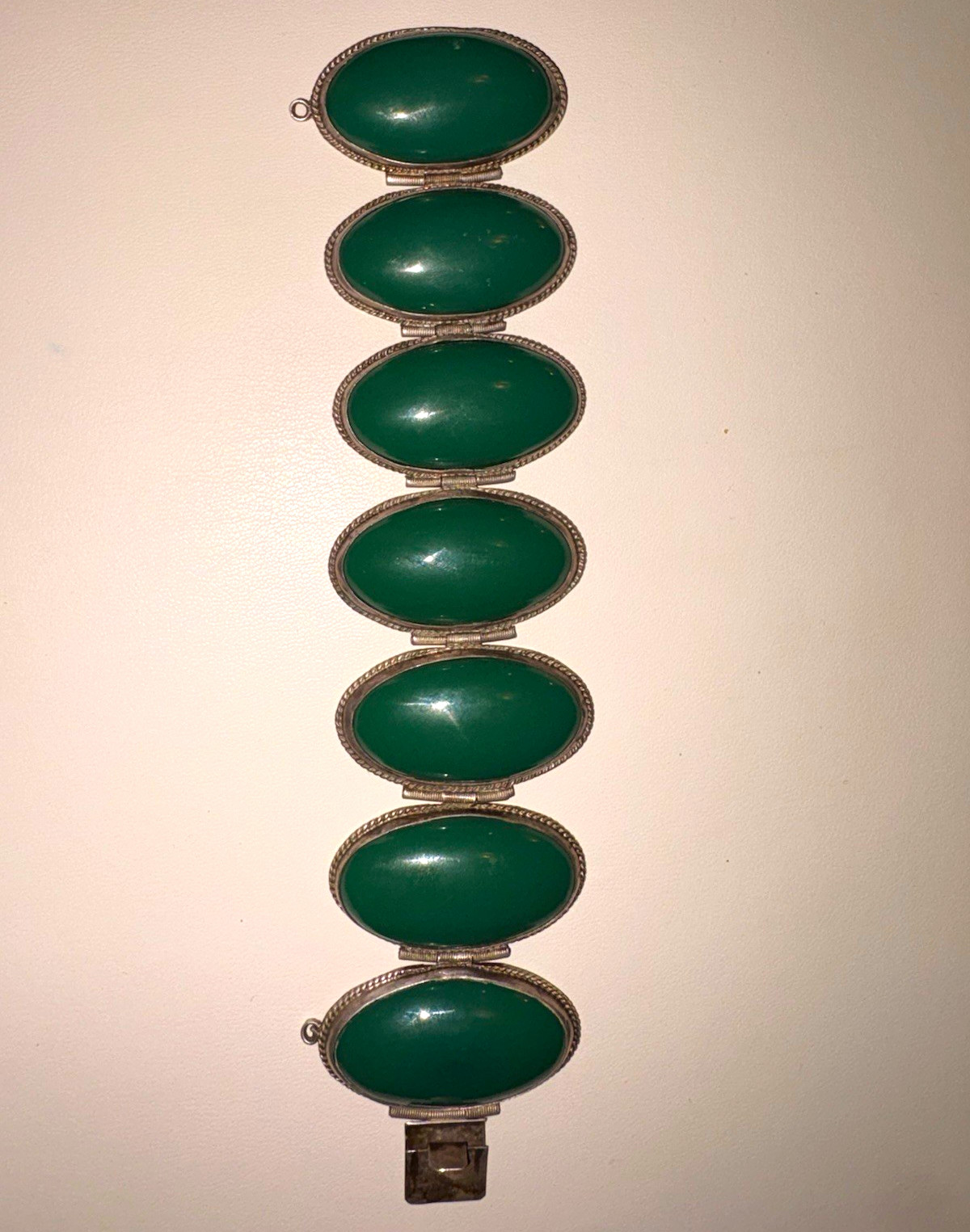 “Hencho en Mexico” 20th century Signed Green Oval Cabochon Link Bracelet