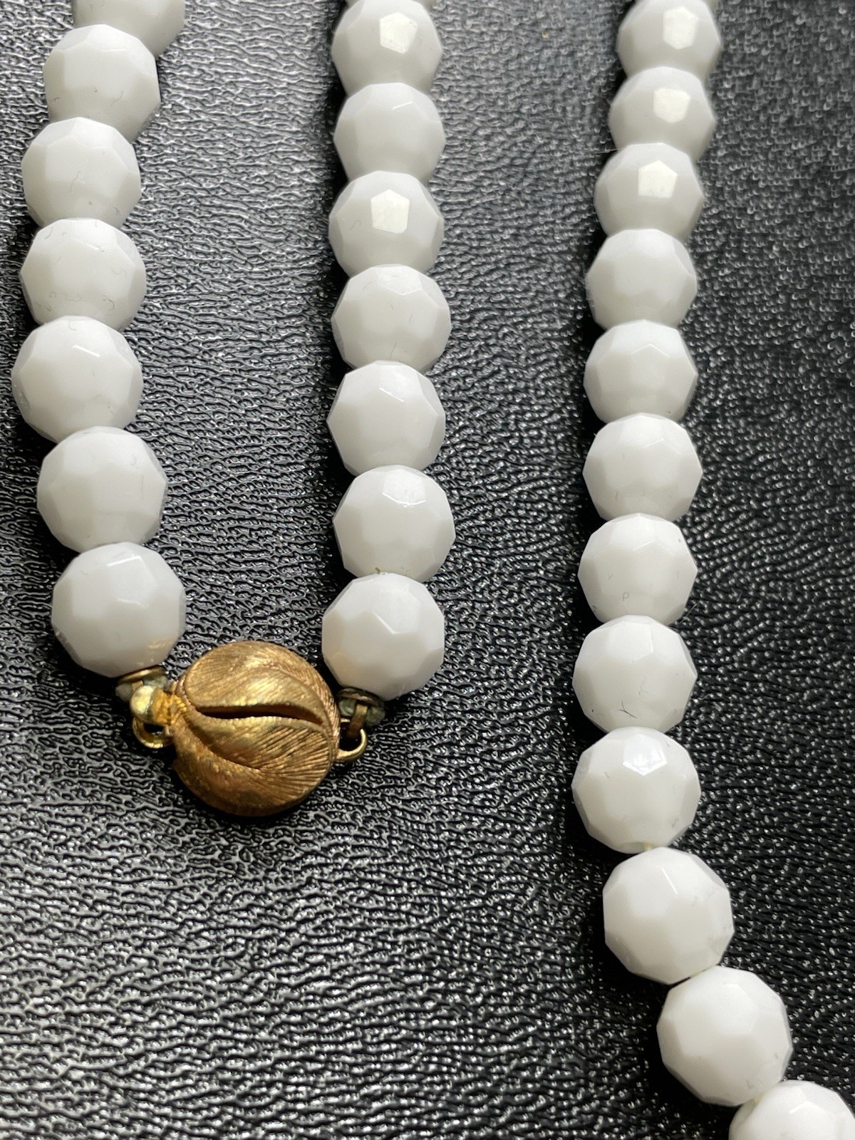 Vintage 22” White Heavy Faceted Glass Beaded Necklace Gold Tone Push Lock Clasp