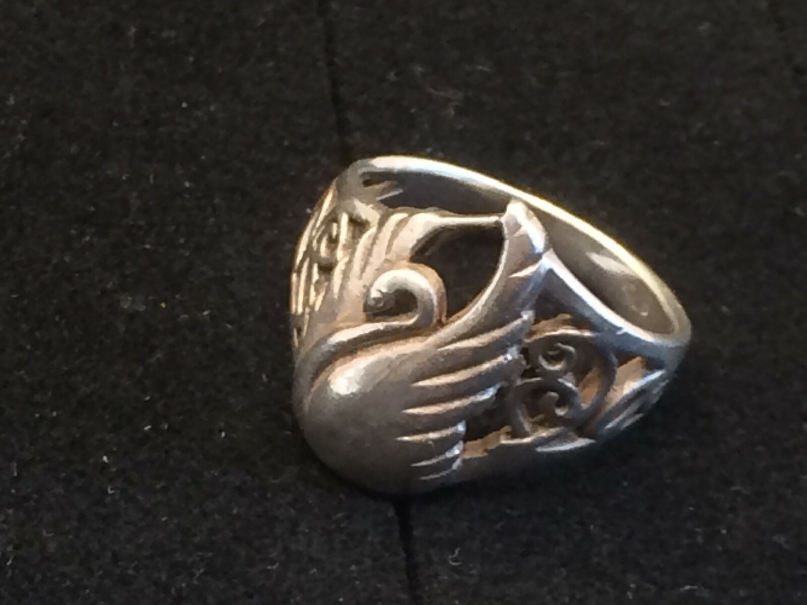 Cute Silver Swan Ring 925 Hallmarked Silver 4.6g 19mm Inner Breakthrough Colour