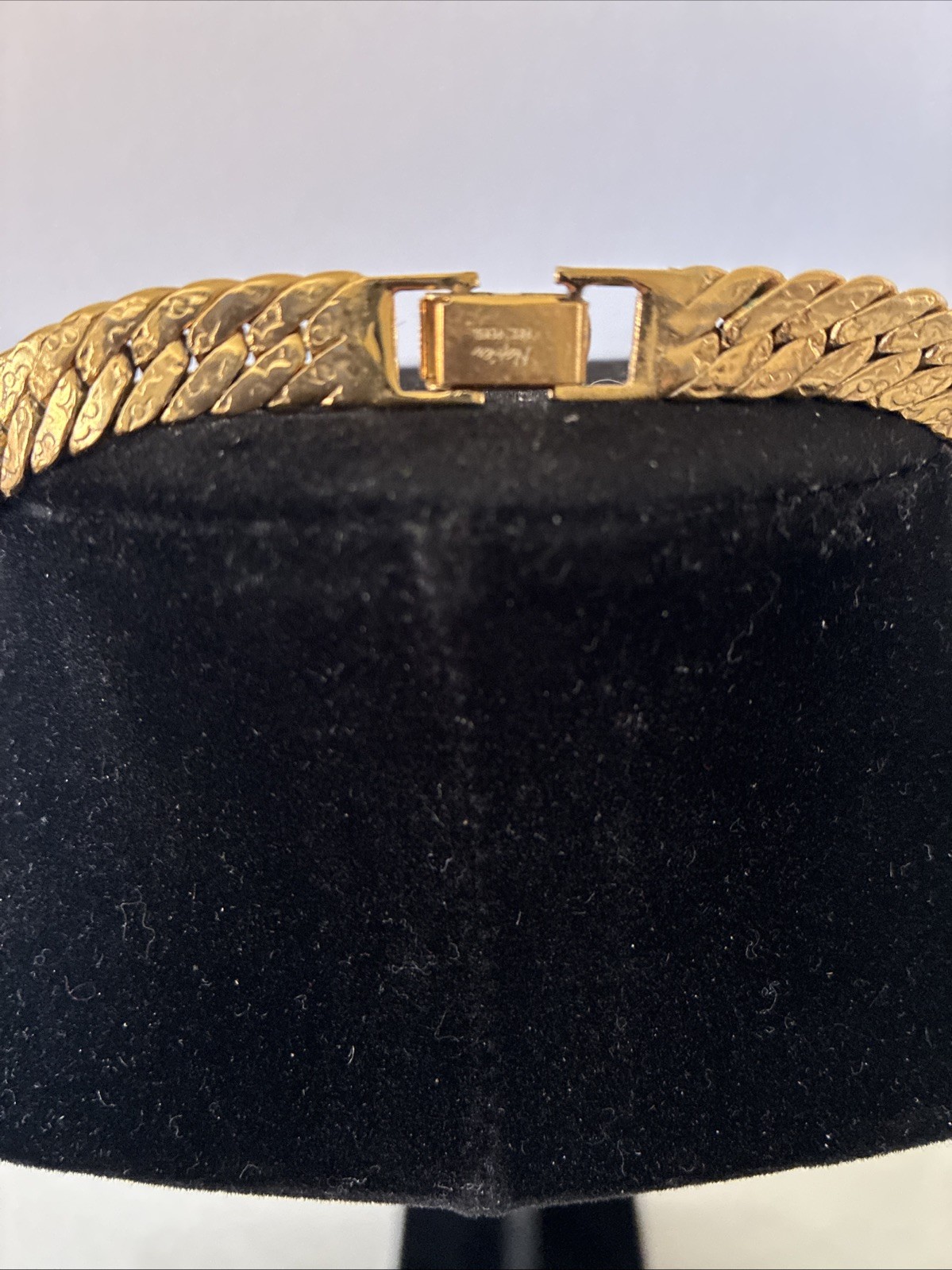 High Quality Thick Gold Chain Necklace 16″ V Shape Jewelry 1/4″ wide Smooth
