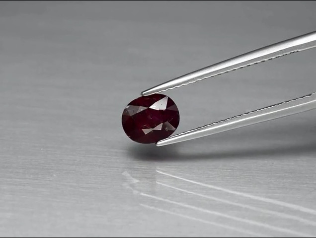 RUBY 1.31 ct Red Oval 6.5×5.4×4.3 mm Natural Untreated Unheated from Madagascar