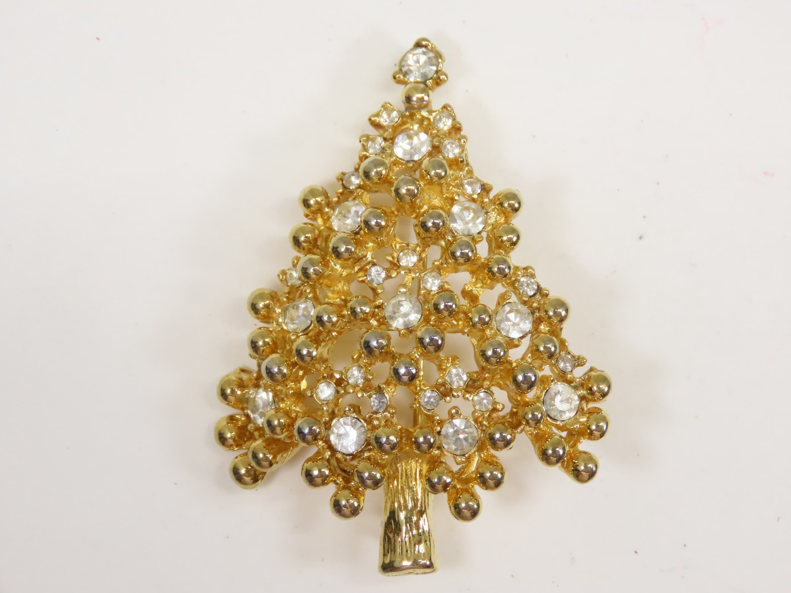 Eisenberg Christmas Tree Brooch Pin Rhinestones Enamel Gold Tone VTG Sign D2931