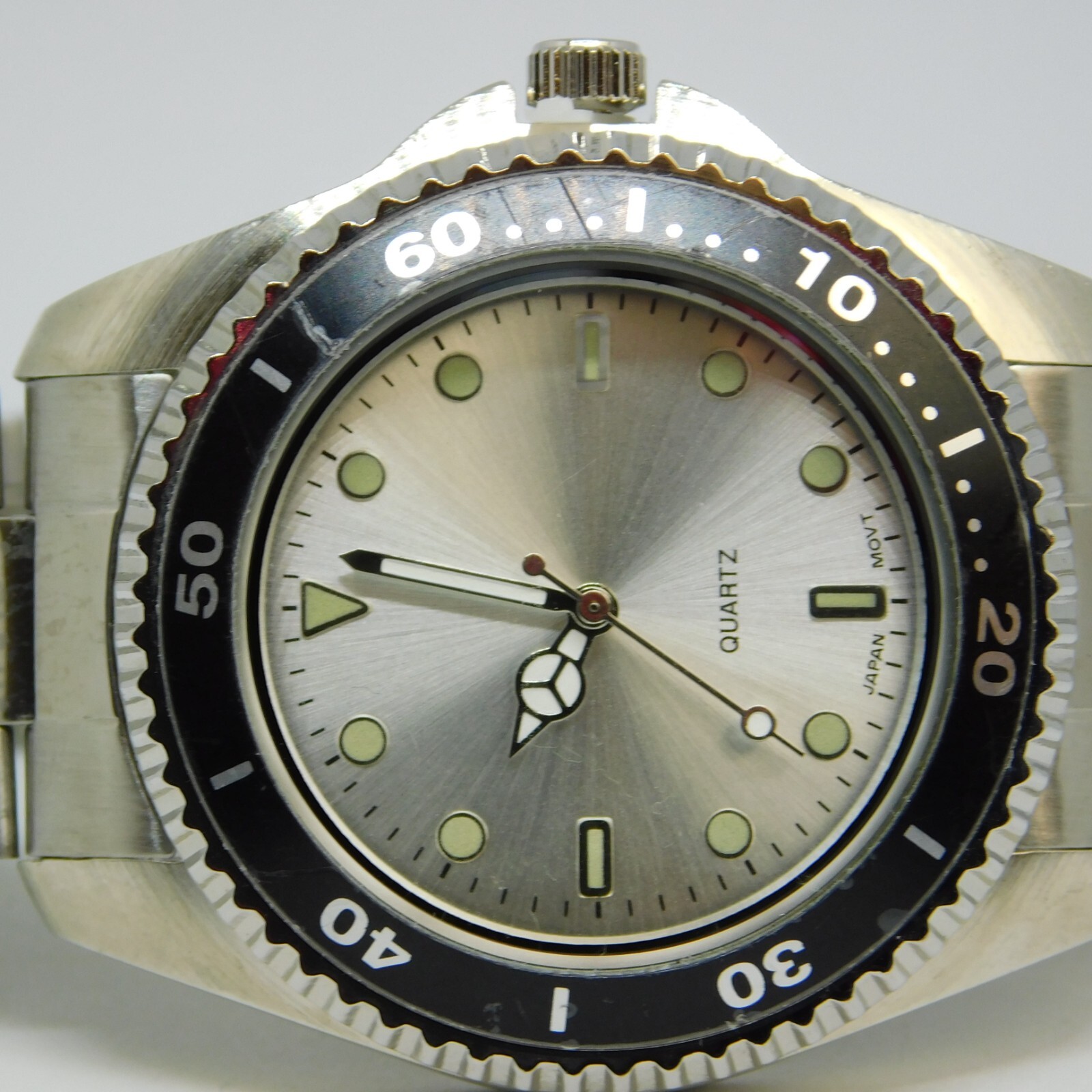 ACCUTIME WATCH CORP. A606-36 Quartz Analog Men’s Watch Sz. 7 1/2″ New Battery