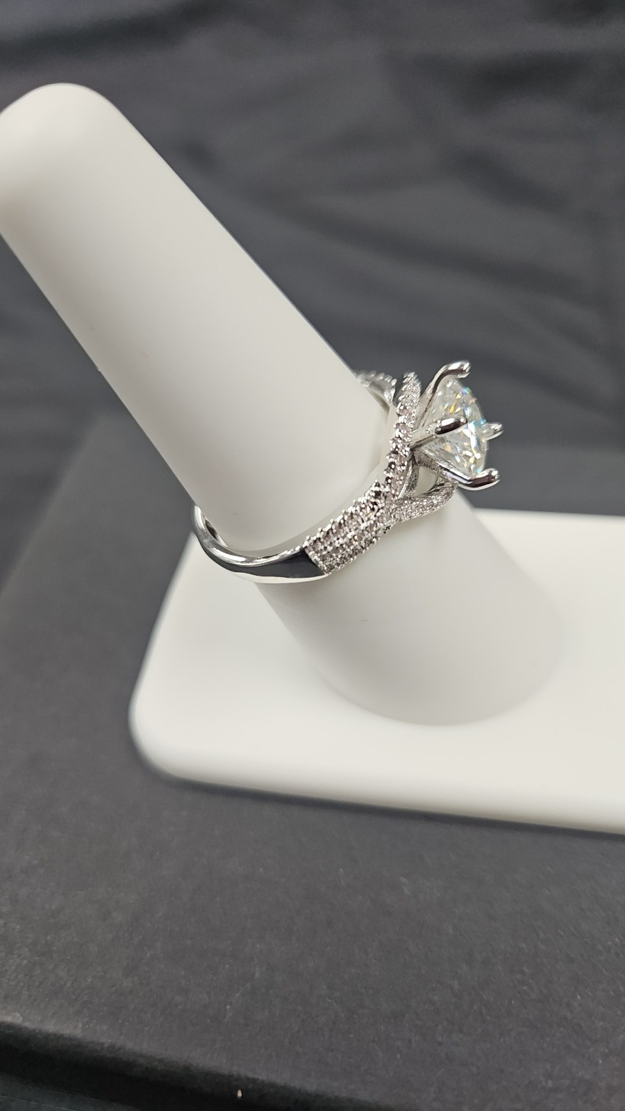 Moissanite 2.0ctw- GRA Engagement Ring White Gold Round Size 8 2mm