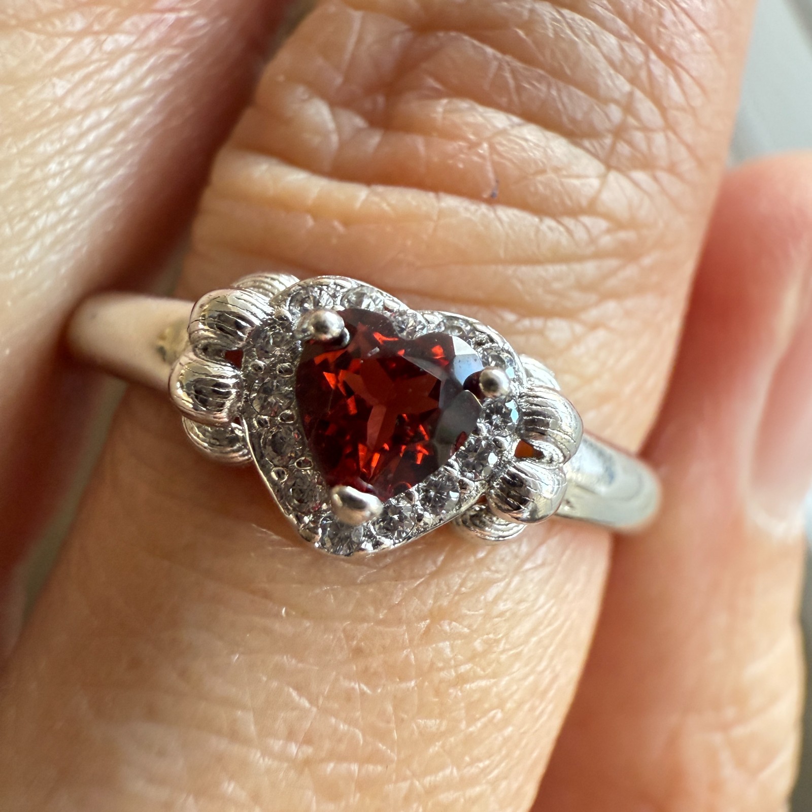 925 Sterling Silver Ring 4mm Heart Natural Rhodolite Garnet Gemstone Zircon Gift