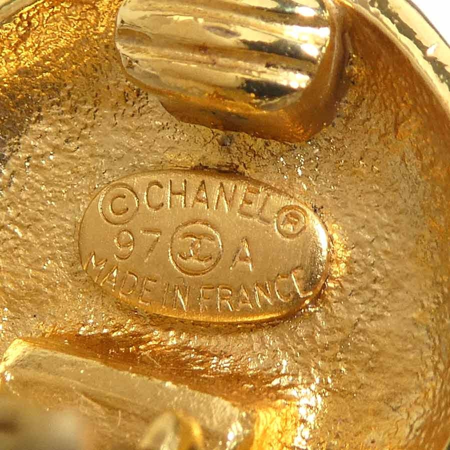 Auth CHANEL Vintage CC Logo Earrings Gold Metal – e62014i