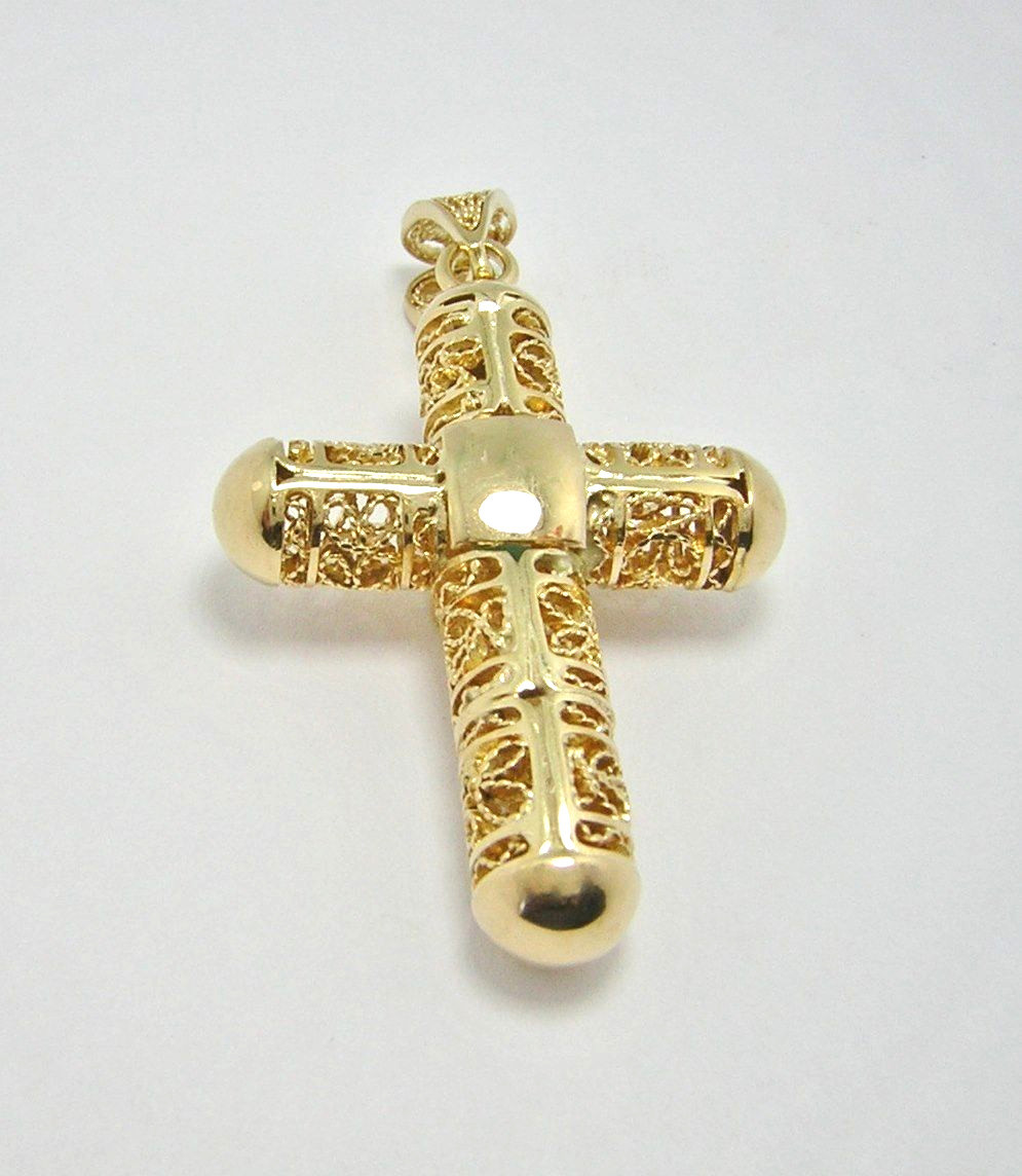 Colombian Emerald Filigree Cross Pendant Square Shape 0.85 Cts 18K Gold Fine Muz
