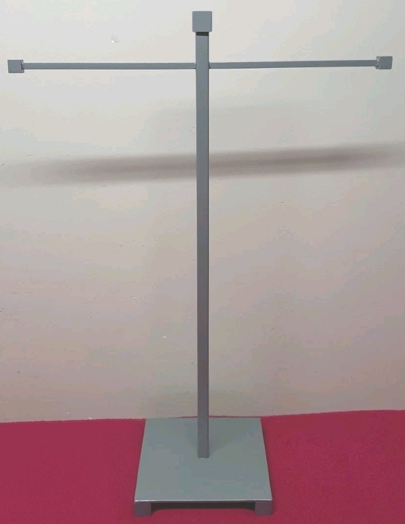 Table Top Enameled Steel Jewlery Hanger Display Stand 20 Tall Grey Finish