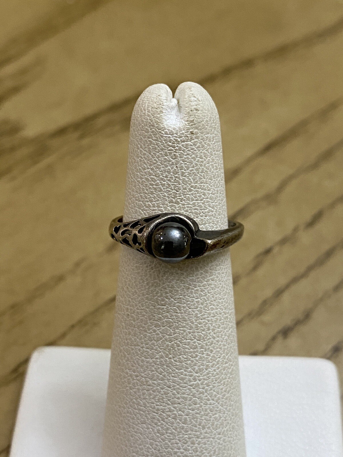 Wheeler Mfg. Vintage Navajo Inspired 925 Sterling Hematite Stone Ring Sz 5