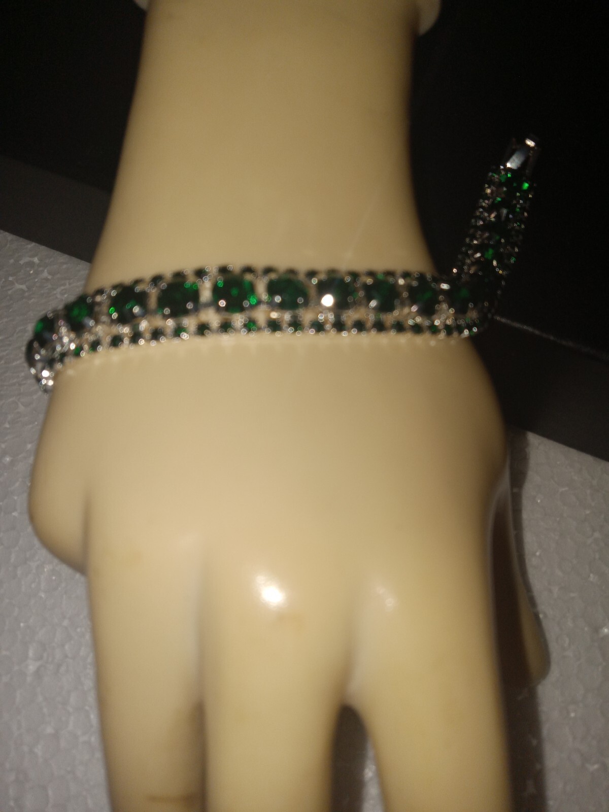 Green Stones And CZ Chrystals Tennis Bracelet 7″ Prong Set