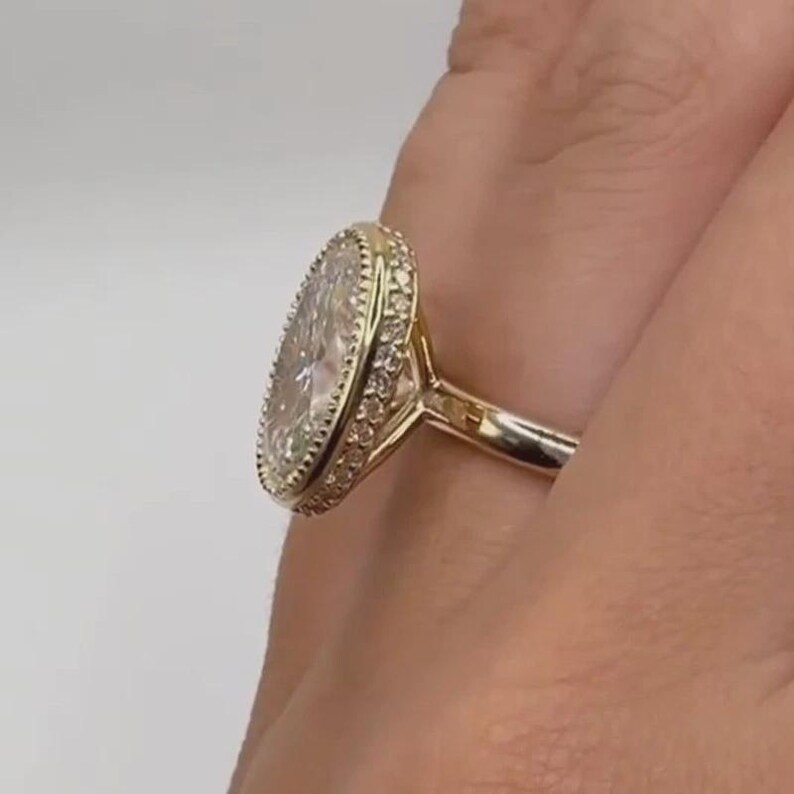 IGI 4 Ct Oval F-VS1 Lab Grown Diamond Engagement Solitaire Ring 14K Yellow Gold