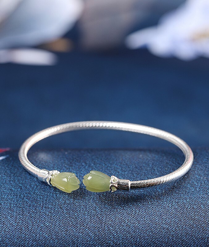 I03 Light Jade Small Hearts Flowers Bangle Sterling Silver 925