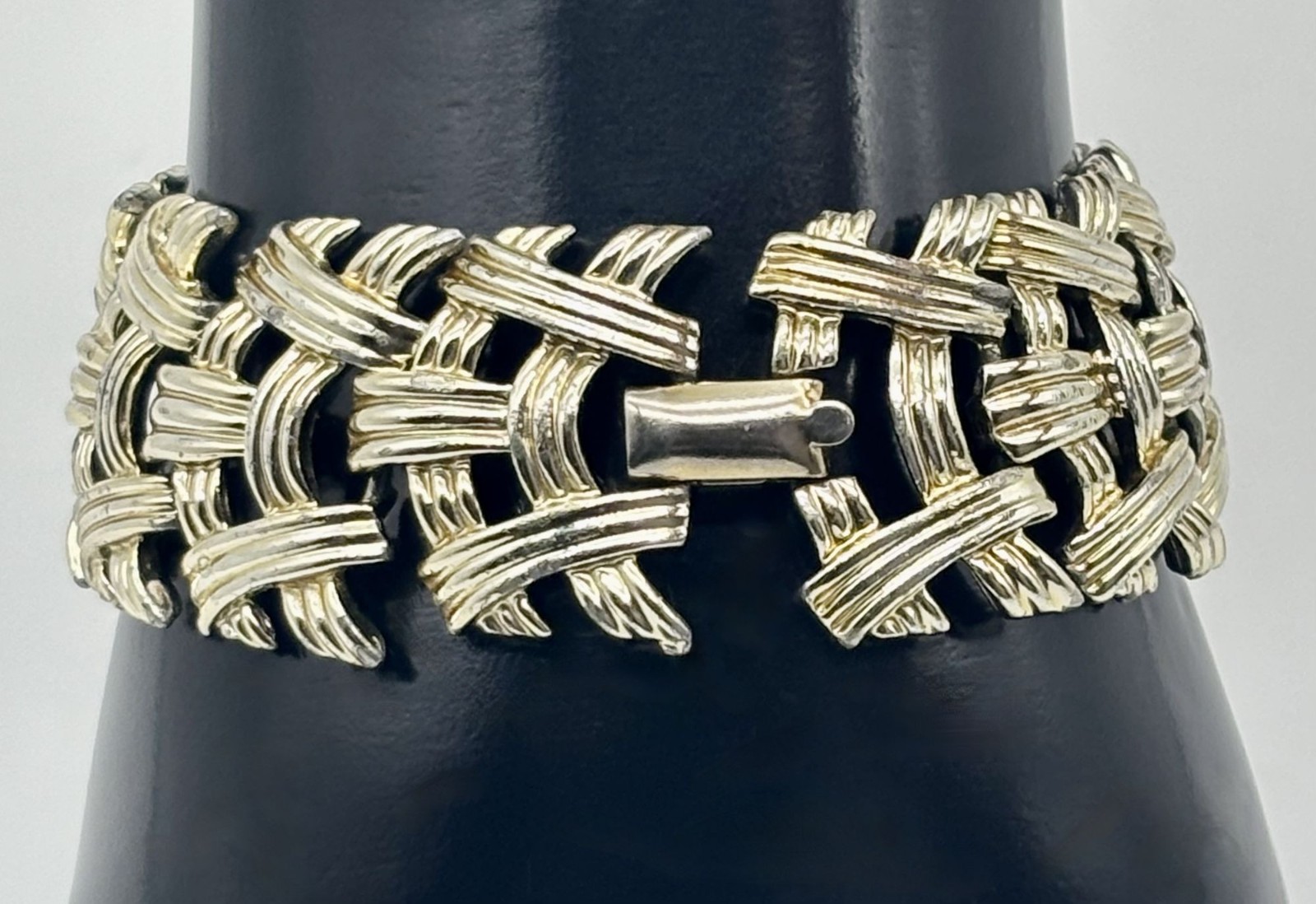 Vintage Coro Wide Linked Basket Weave Bracelet Gold-Tone Signed, Great Condition
