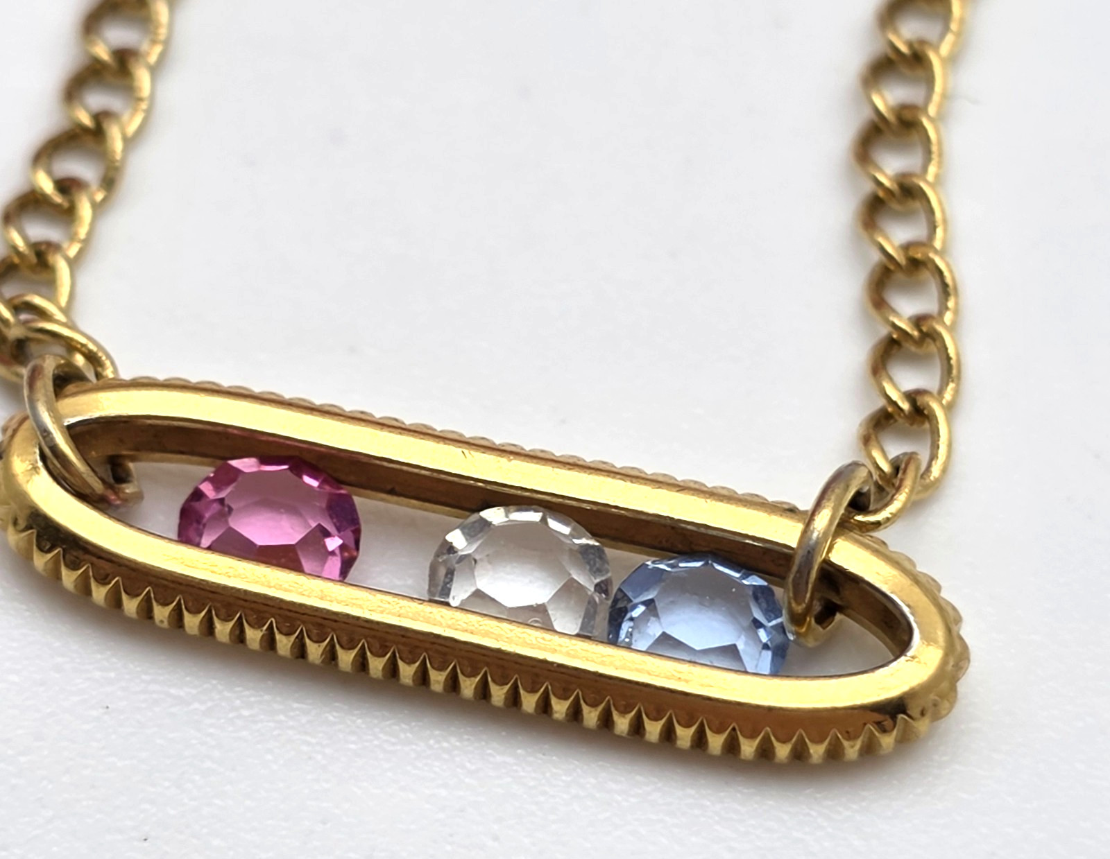 Vintage Avon Gold Tone Floating Crystal Slide Bar Anklet Pink Blue Clear 9.5 In