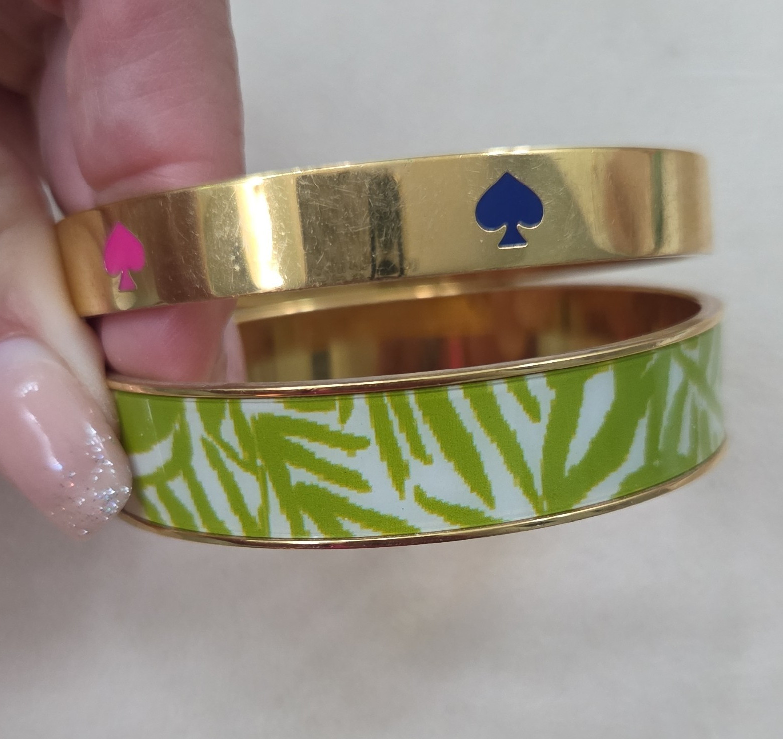 kate spade new york Signed Gold Tone Enamel Logo Stackable Bangle Set Green