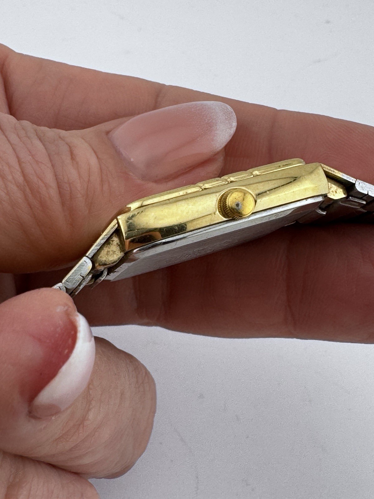 Citizen Quartz 3630-054609 Gold Tone Vintage Watch Japan Working