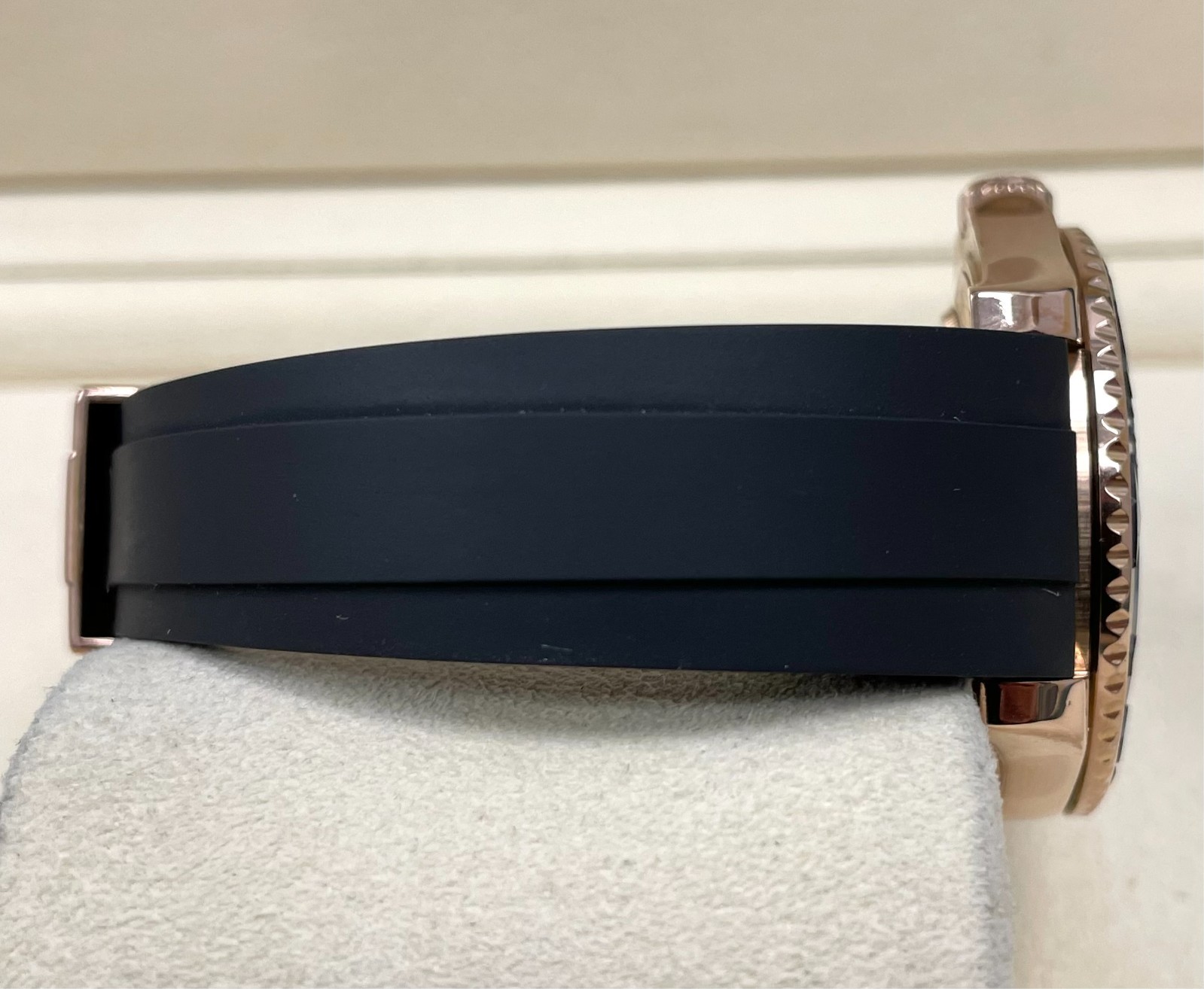 Rolex Yacht-Master 268655 Rose Gold On Oysterflex 2015 Full Set 37mm
