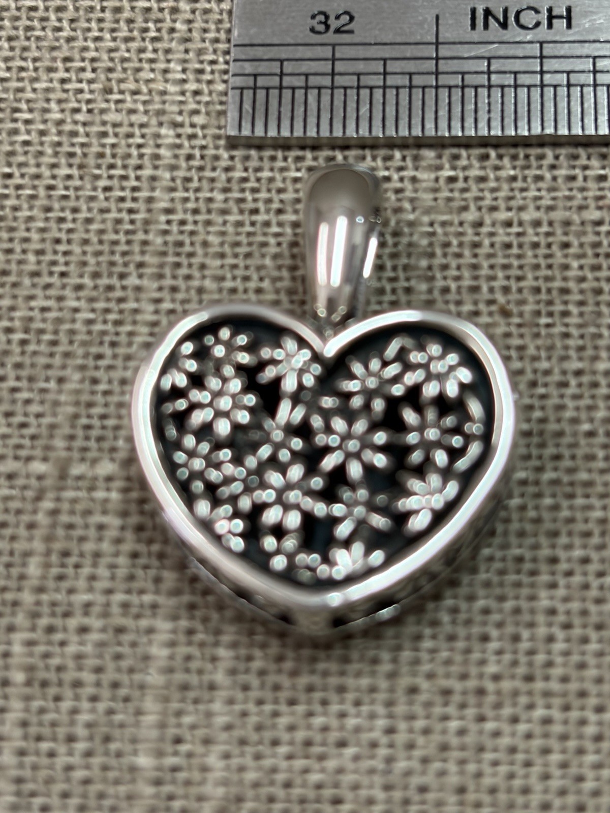 Ann King 925 Sterling Silver & 18K Yellow Gold Daisy Heart Pendant 10.84 Grams