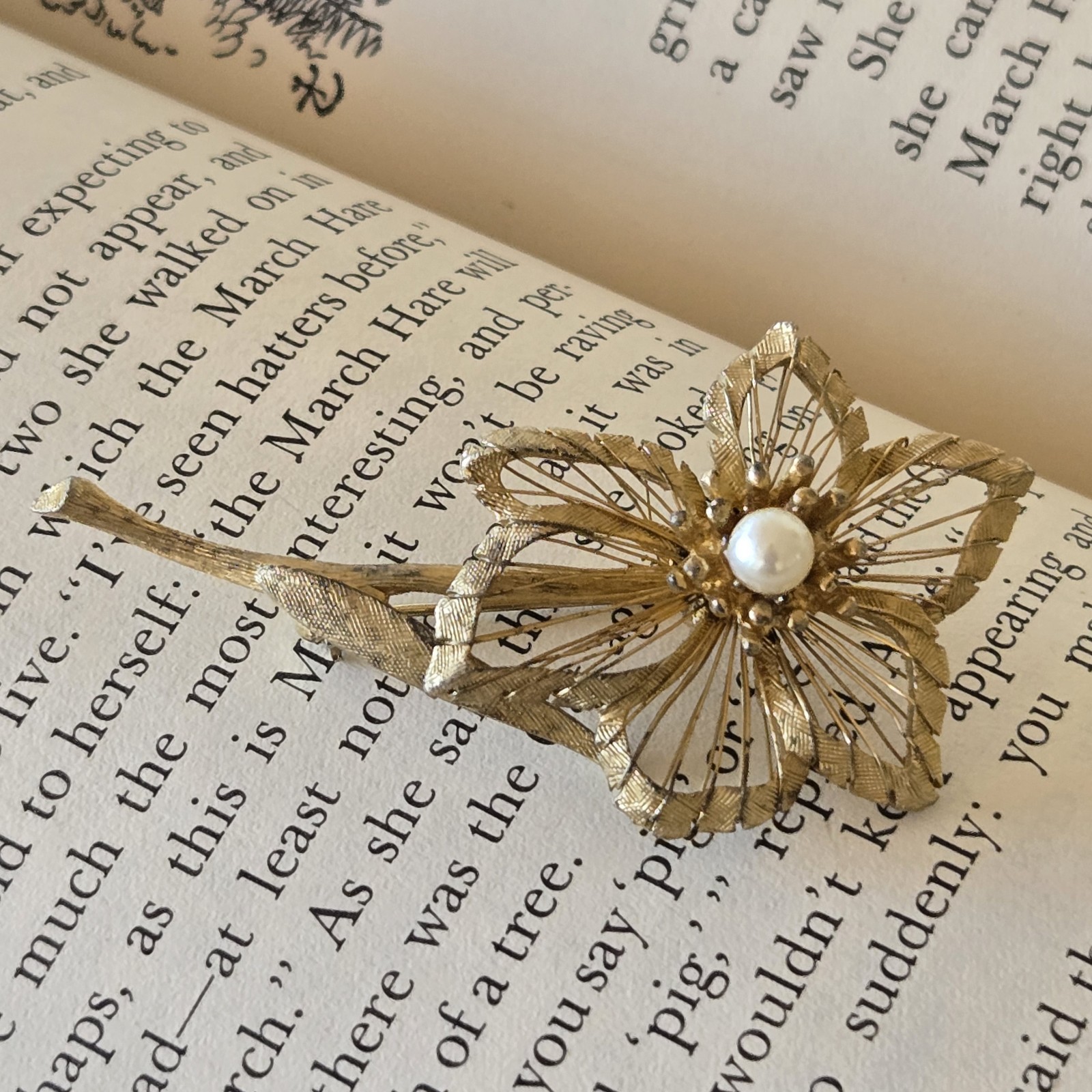 Vtg 50s 60s Brooks Signed Dogwood Flower Pearl Brooch, Party, Coat, Tote