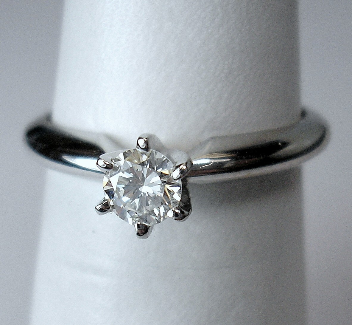 0.23 ct Round H/VVS-2 Natural Diamond Platinum Solitaire Ring Was $1,595 Video