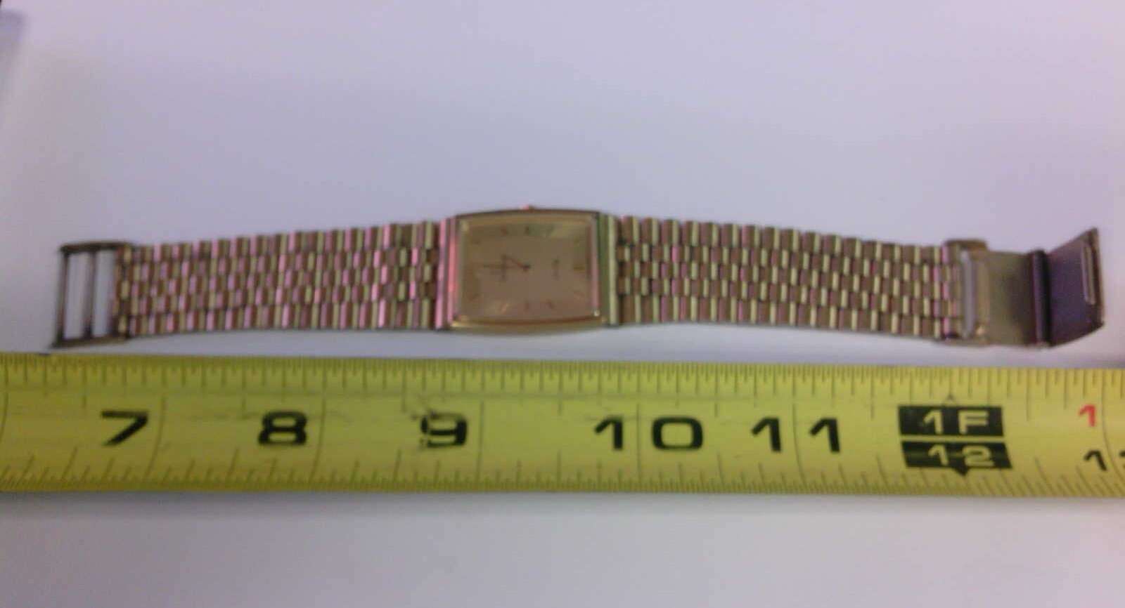 VTG OMEGA DeVille 10k RGP QUARTZ Watch W Original Box, Tag, Links! DOES NOT WORK
