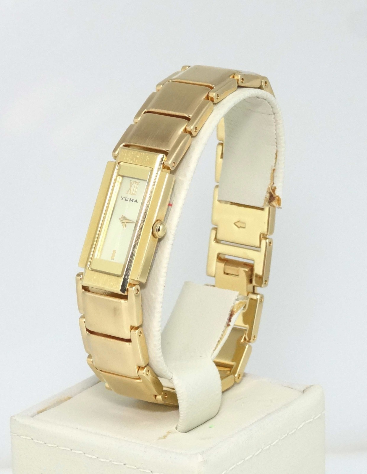 YEMA Paris YA 044 Women’s Quartz Goldtone Watch *New Vintage stock with box